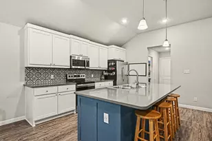 977 Sam St, Springtown, TX 76082 - Photo 10