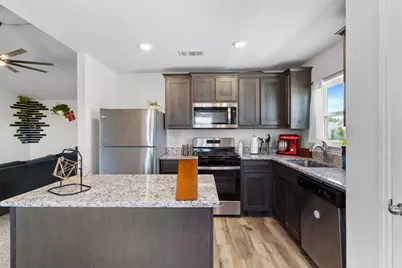 932 American Flyer Boulevard, Fort Worth, TX 76108 - Photo 4