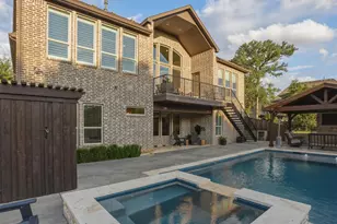 1221 Falcon Dr, Grapevine, TX 76051 - Photo 30