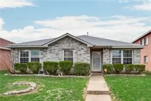 2450 Meadowgate Ln, Lancaster, TX 75134 - Photo 1