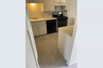 915 N Elm Street #3, Denton, TX 76201 - Photo 6