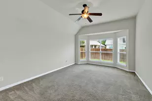 729 Red Elm Ln, Fort Worth, TX 76131 - Photo 18