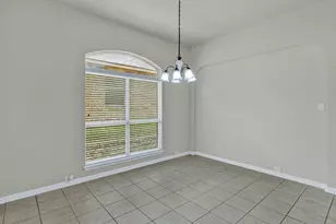 729 Red Elm Ln, Fort Worth, TX 76131 - Photo 6