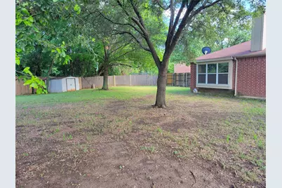 223 Baylor Drive, Glenn Heights, TX 75154 - Photo 18