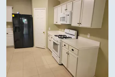 223 Baylor Drive, Glenn Heights, TX 75154 - Photo 2