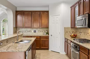9004 Regal Oaks Dr, McKinney, TX 75072 - Photo 10