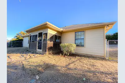 1306 Laredo Drive, Granbury, TX 76048 - Photo 28