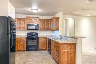 1306 Laredo Dr, Granbury, TX 76048 - Photo 12