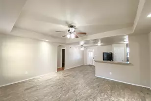 1306 Laredo Dr, Granbury, TX 76048 - Photo 8