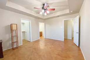 1306 Laredo Dr, Granbury, TX 76048 - Photo 18