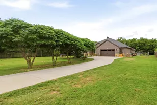 6270 High Mesa Dr, Justin, TX 76247 - Photo 2