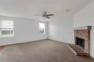 1420 Krista Dr, Burleson, TX 76028 - Photo 14