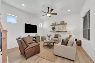 2224 Rolling Oaks Dr, Fort Worth, TX 76008 - Photo 6