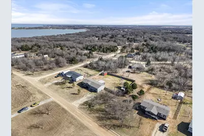216 SE County Road 3048A, Corsicana, TX 75109 - Photo 24