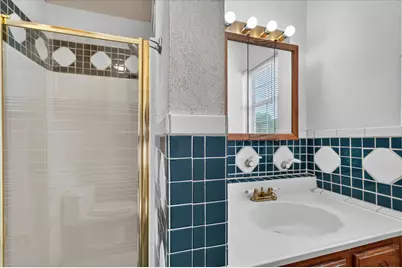 2422 Lakeshore Drive, Grand Prairie, TX 75051 - Photo 20