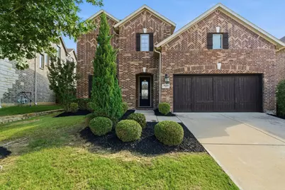 7452 Reverchon Drive, Irving, TX 75063 - Photo 2