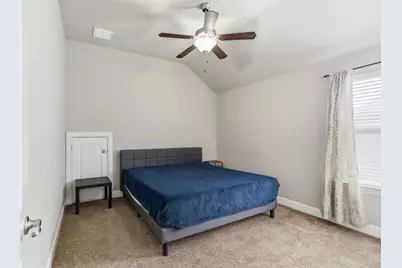 7452 Reverchon Drive, Irving, TX 75063 - Photo 32
