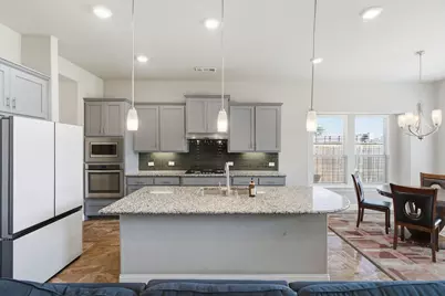 7452 Reverchon Drive, Irving, TX 75063 - Photo 14