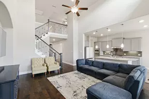7452 Reverchon Dr, Irving, TX 75063 - Photo 20