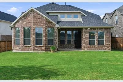 7452 Reverchon Drive, Irving, TX 75063 - Photo 36