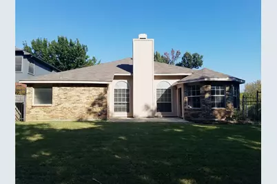3519 Daisy Lane, Grand Prairie, TX 75052 - Photo 16