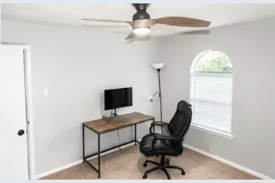 2117 Wellington Drive, Grand Prairie, TX 75051 - Photo 6