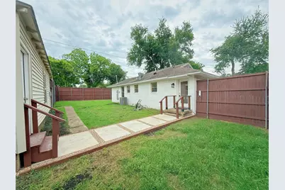 700 Dumont Drive, Richardson, TX 75080 - Photo 14
