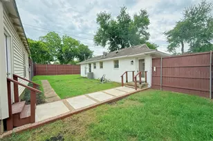 700 Dumont Dr, Richardson, TX 75080 - Photo 14