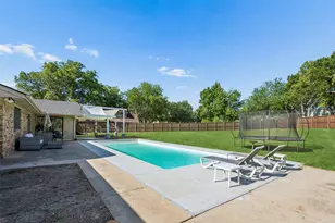 1303 Heather Glen St, Duncanville, TX 75137 - Photo 2