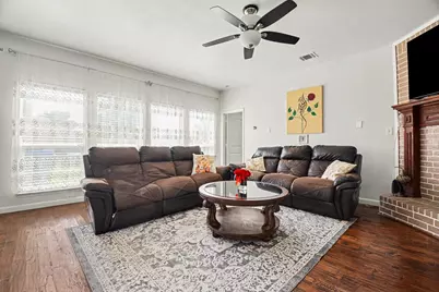 7909 Glenview Way, Rowlett, TX 75089 - Photo 2