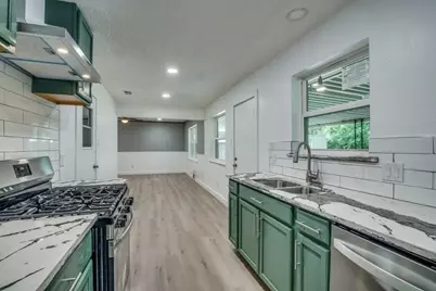 822 Milky Way, Garland, TX 75040 - Photo 10