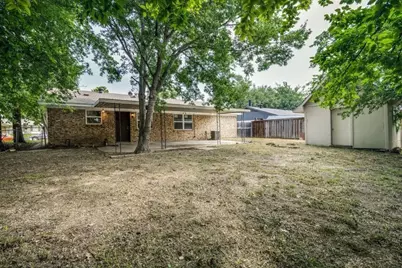 822 Milky Way, Garland, TX 75040 - Photo 22