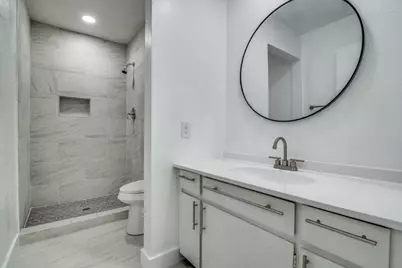 822 Milky Way, Garland, TX 75040 - Photo 18