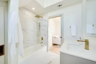 512 N Lancaster St, Dallas, TX 75203 - Photo 34
