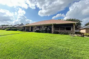 122 Cedar Springs Blvd, Sulphur Springs, TX 75482 - Photo 2