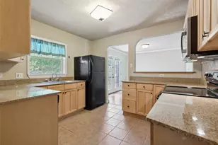 3884 Van Ness Ln, Dallas, TX 75220 - Photo 4