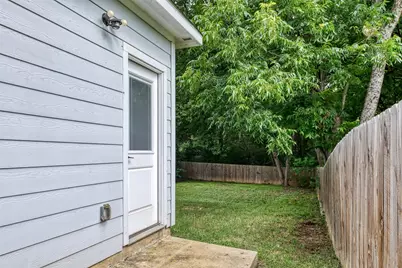 2763 Prosperity Avenue, Dallas, TX 75216 - Photo 32