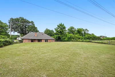 1905 Wedgewood Drive, Grand Prairie, TX 75050 - Photo 26