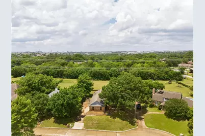 1905 Wedgewood Drive, Grand Prairie, TX 75050 - Photo 28