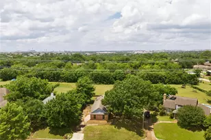 1905 Wedgewood Dr, Grand Prairie, TX 75050 - Photo 28