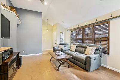 919 Boxwood Drive, Lewisville, TX 75067 - Photo 2