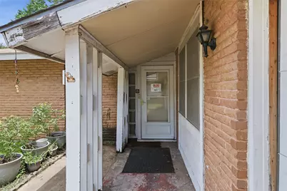 2006 Exeter Street, Irving, TX 75062 - Photo 4