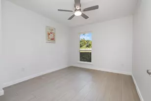 707 W Red Bird Ln, Dallas, TX 75232 - Photo 18