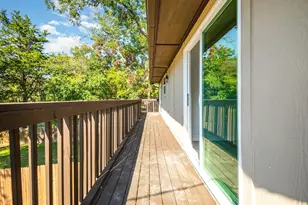 707 W Red Bird Ln, Dallas, TX 75232 - Photo 26