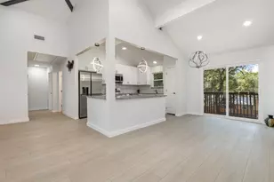 707 W Red Bird Ln, Dallas, TX 75232 - Photo 6