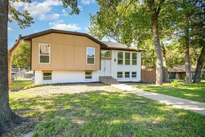 707 W Red Bird Lane, Dallas, TX 75232 - Photo 1