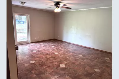 726 Holliday Lane, Duncanville, TX 75116 - Photo 8