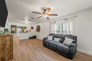 704 S Marable St, West, TX 76691 - Photo 4