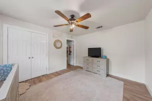 704 S Marable St, West, TX 76691 - Photo 16