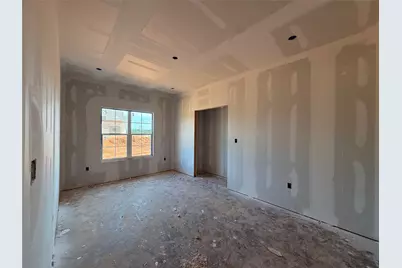 111 W Cupit Way, Gladewater, TX 75647 - Photo 12